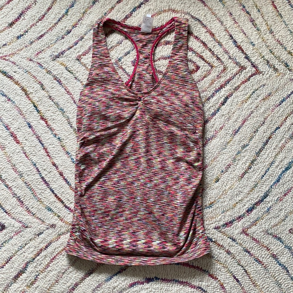 YiTong workout shirt